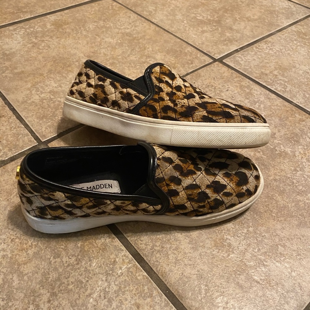 Steve Madden Animal Print Little girls shoes